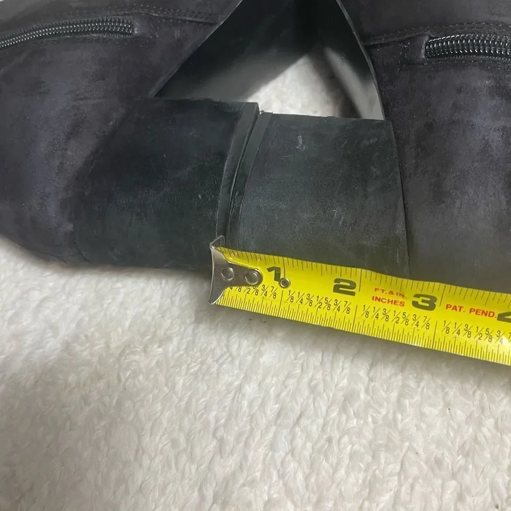 Nine West leather Black Suede Ankle Boots block heels buckle accent  SZ12M